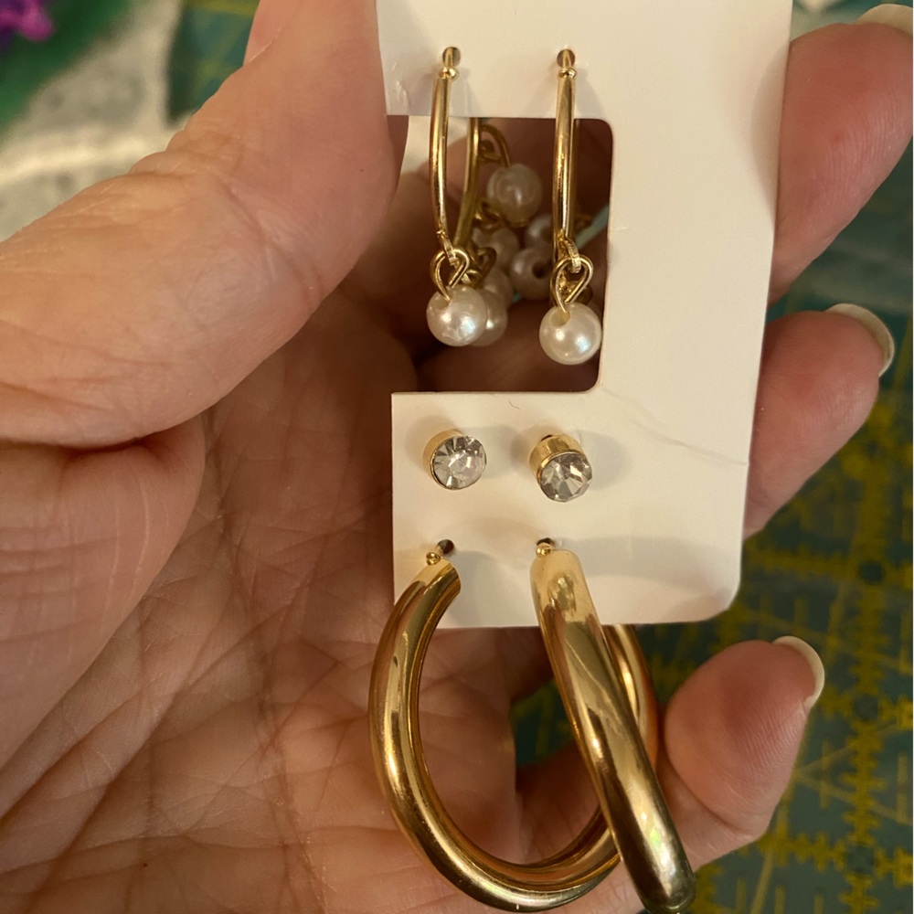 3 pairs of earrings
